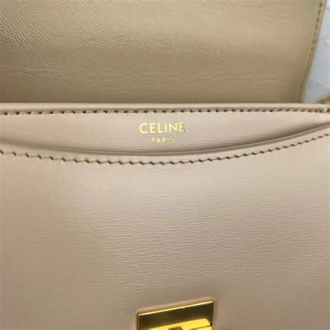 celine teen triomohe|Women's Teen chain besace Triomphe in shiny calfskin .